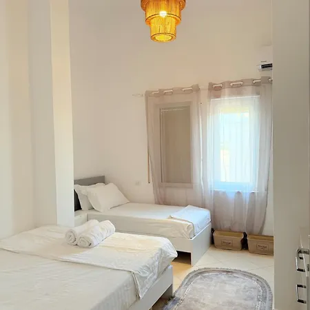 Apartman Hl- Steps To The Sea Golem